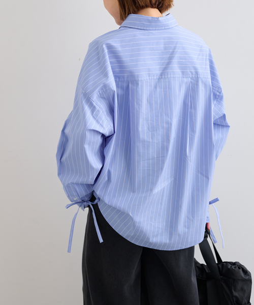 U by SPICK&SPAN(ユーバイスピックアンドスパン)の「リボンスリーブオーバーシャツ(シャツ/ブラウス・レディース・ホワイト/サックスブルー・FREE)」の22枚目の写真