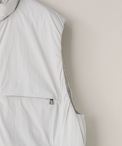 LOWRYS FARM(ローリーズファーム)の「【LFM(U)】エアサーマルスタンドベスト 494556(ダウンジャケット/コート・メンズ・ブラック/ライトグレー・MEDIUM/LARGE)」の5枚目の写真