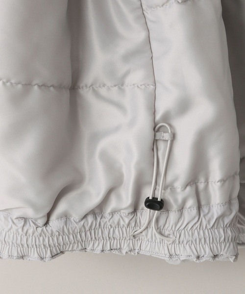 LOWRYS FARM(ローリーズファーム)の「【LFM(U)】エアサーマルスタンドベスト 494556(ダウンジャケット/コート・メンズ・ブラック/ライトグレー・MEDIUM/LARGE)」の10枚目の写真