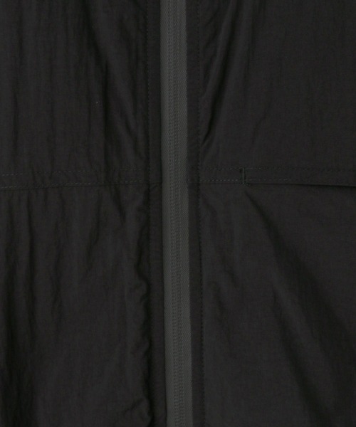 LOWRYS FARM(ローリーズファーム)の「【LFM(U)】エアサーマルスタンドベスト 494556(ダウンジャケット/コート・メンズ・ブラック/ライトグレー・MEDIUM/LARGE)」の15枚目の写真