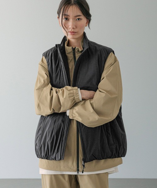 LOWRYS FARM（ローリーズファーム）の「【LFM(U)】エアサーマルスタンドベスト　 494556（ダウンジャケット/コート・メンズ・ブラック/ライトグレー・MEDIUM/LARGE）」の19枚目の写真