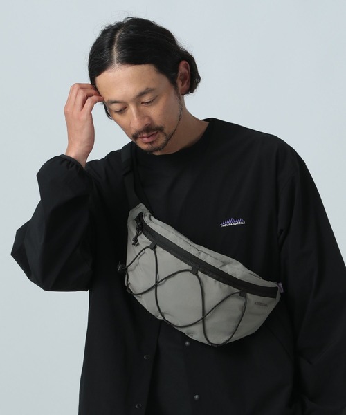 BAYFLOW（ベイフロー）の「【BUDDIES Dept.】ナイロンウエストバッグ（ボディバッグ/ウエストポーチ・メンズ・ブラック/グレー・FREE）」の5枚目の写真