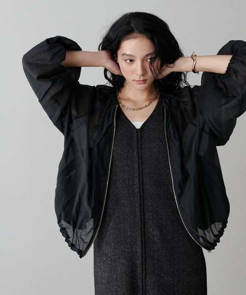 LARUTA(ラルータ)の「【LARUTA】ビンテージシアーボイルギャザーブルゾン(ブルゾン・レディース・ミント/ベージュ/ブラウン/ブラック・FREE)」の2枚目の写真