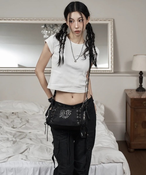 BLACKPURPLE(ブラックパープル)の「【日本未発売/WEB限定】BLACK PURPLE(ブラックパープル)/3WAY 軽量 ストーン コルセット ショルダー トート クロスバッグ/Glow Corset Bag(ショルダーバッグ・レディース・ブラック・FREE)」の13枚目の写真