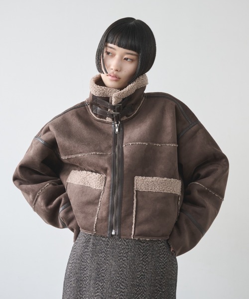 AIC.（エーアイシー）の「ムートンライクショートボアジャケット（ムートンコート・レディース・ブラウン/チャコールグレー/ブラック・FREE）」の5枚目の写真