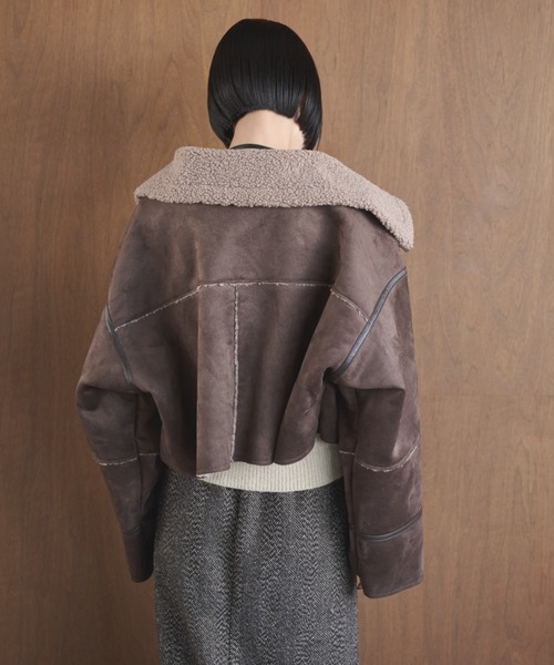 AIC.（エーアイシー）の「ムートンライクショートボアジャケット（ムートンコート・レディース・ブラウン/チャコールグレー/ブラック・FREE）」の16枚目の写真
