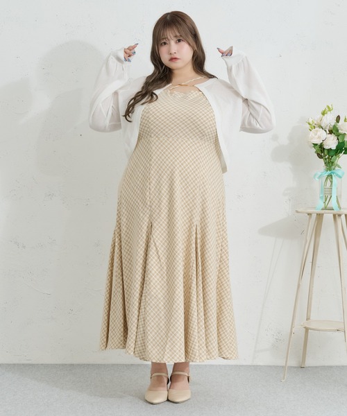 Louiosy(ルオシー)の「【Louiosy】【大きいサイズ】イレヘムマーメイドキャミワンピ(ワンピース・レディース・ダークブラウン/グレイッシュベージュ/ブルー系その他/ブラウン系その他/ブラック/グレー/ベージュ系その他/ブルー系その他2・4L/3L/X-LARGE)」の17枚目の写真