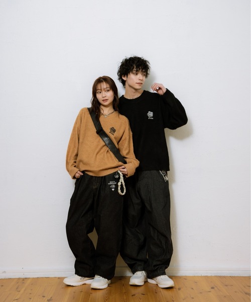 kaoyorinakami（カオヨリナカミ）の「KYRN flower knit / KYRNフラワーニット（ニット/セーター・メンズ・ベージュ/ブラック・X-LARGE/LARGE/MEDIUM/SMALL）」の9枚目の写真