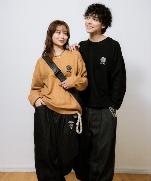 kaoyorinakami（カオヨリナカミ）の「KYRN flower knit / KYRNフラワーニット（ニット/セーター・メンズ・ベージュ/ブラック・X-LARGE/LARGE/MEDIUM/SMALL）」の13枚目の写真