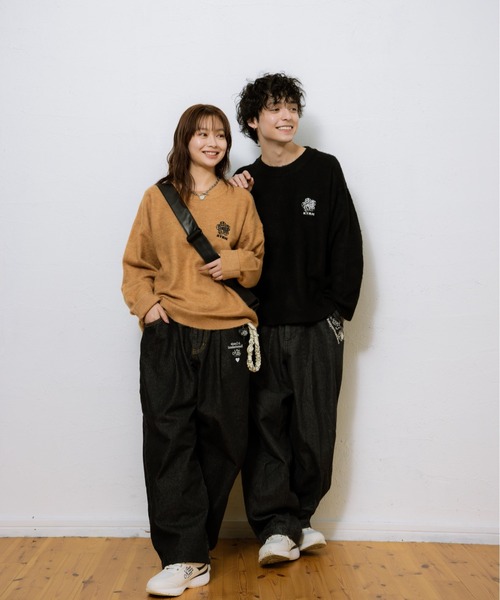 kaoyorinakami（カオヨリナカミ）の「KYRN flower knit / KYRNフラワーニット（ニット/セーター・メンズ・ベージュ/ブラック・X-LARGE/LARGE/MEDIUM/SMALL）」の15枚目の写真