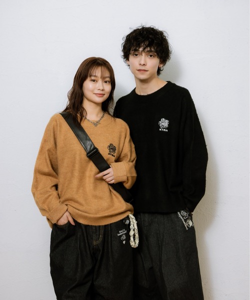 kaoyorinakami（カオヨリナカミ）の「KYRN flower knit / KYRNフラワーニット（ニット/セーター・メンズ・ベージュ/ブラック・X-LARGE/LARGE/MEDIUM/SMALL）」の16枚目の写真