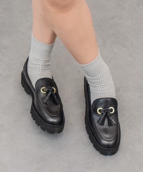 inter-chaussures(インターショシュール)の「【INTER-CHAUSSURES】ライトタンクソールタッセルローファー(I51632)(ローファー・レディース・ブラック系その他/ブラック系その他2・35/36/37/38)」の4枚目の写真