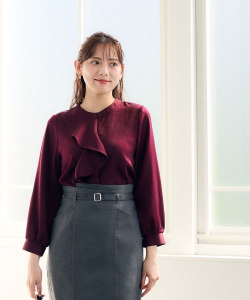 12Twelve Agenda(トゥエルブ アジェンダ)の「アシメフリルデザインサテンブラウス(シャツ/ブラウス・レディース・アイボリー/ブルー/ブラウン・M)」の6枚目の写真