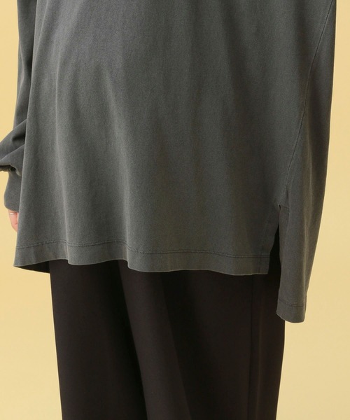 LEPSIM（レプシィム）の「【産前・産後対応】マタニティ／バックロゴプリント長袖T　587651（マタニティウェア/グッズ・レディース・チャコールグレー/オフホワイト・FREE）」の16枚目の写真