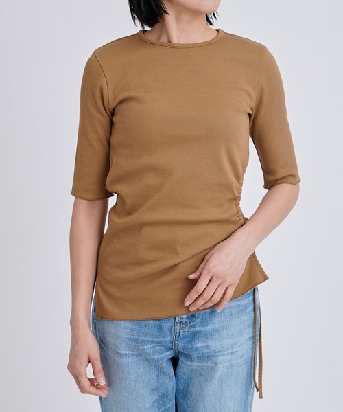 YANUK（ヤヌーク）の「カットアウト Tee（Tシャツ/カットソー・レディース・キャメル・FREE）」の5枚目の写真