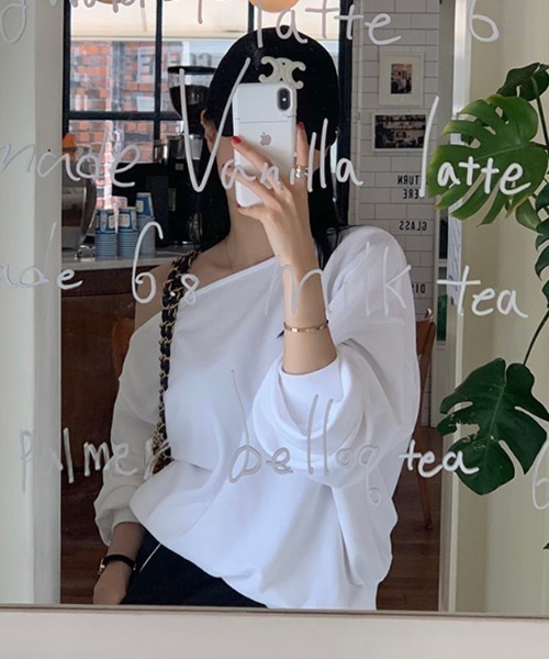 FREE STYLISTS（フリー スタイリスト）の「YUGA_YGMC Off-the-shoulder tops（スウェット・レディース・ホワイト/カーキ/ブラック・FREE）」の10枚目の写真