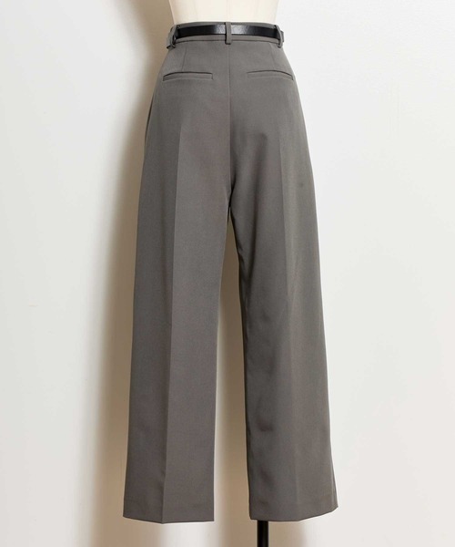 NOELA(ノエラ)の「デザインベルト付きストレートパンツ(スラックス・レディース・ベージュ/チャコールグレー・S/M)」の7枚目の写真