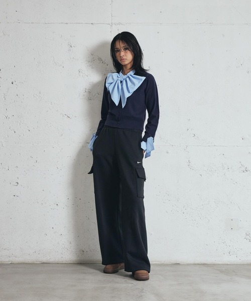 NIKE（ナイキ）の「ナイキ スポーツウェア フェニックス フリース ウィメンズ カーゴ スウェットパンツ / Nike Sportswear Phoenix Fleece Women's Cargo Sweatpants IM7489-010 Black（スウェットパンツ・レディース・ブラック・XS/S/M/L/XL）」の5枚目の写真
