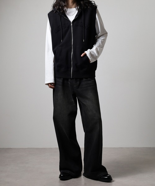 GUESS JEANS（ゲスジーンズ）の「GUESS JEANS GJ ZIP REG HOOD SLEEVELESS(VEST) ゲス フーディー スウェット ジップアップベスト（ベスト・メンズ・ブラック・L/M/S）」の16枚目の写真