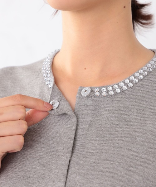 GALLORIA（ギャローリア）の「ビジュー使いニットカーディガン（カーディガン/ボレロ・レディース・ネイビー/グレー・S/M/L/LL）」の6枚目の写真