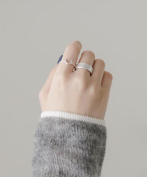 SMELLY（スメリー）の「メッセージロゴ2セットリング（リング・レディース・シルバー・-）」の2枚目の写真