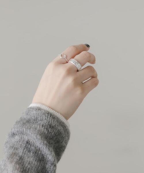 SMELLY（スメリー）の「メッセージロゴ2セットリング（リング・レディース・シルバー・-）」の5枚目の写真