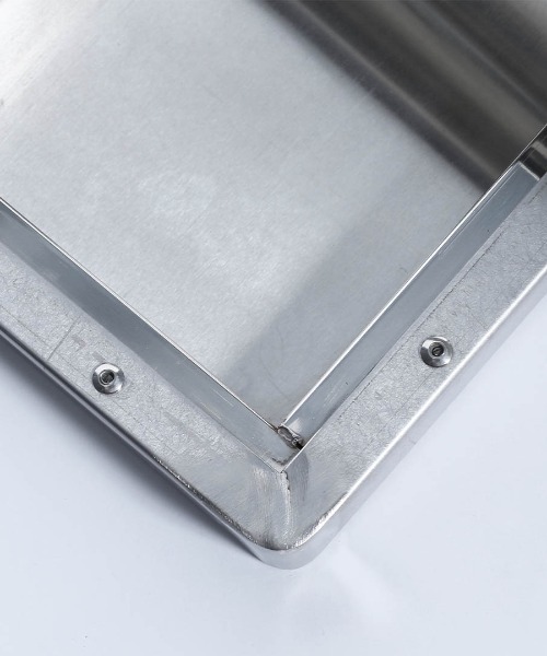 DULTON(ダルトン)の「STAINLESS FOLDING TABLE 600×600/ステンレス 折りたたみ テーブル(家具・メンズ・シルバー・FREE)」の11枚目の写真