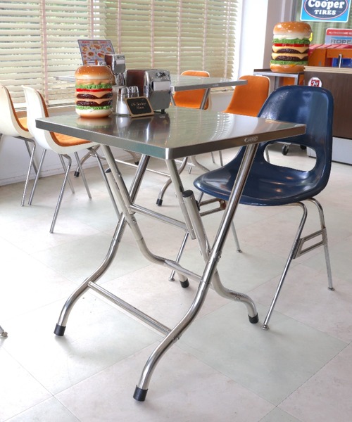 DULTON(ダルトン)の「STAINLESS FOLDING TABLE 600×600/ステンレス 折りたたみ テーブル(家具・メンズ・シルバー・FREE)」の15枚目の写真