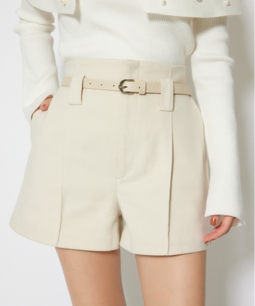 rienda(リエンダ)の「ベルト付きピンタックショートパンツ 秋服 冬服(その他パンツ・レディース・アイボリー/ブラウン/グレー・X-SMALL/SMALL/MEDIUM)」の2枚目の写真