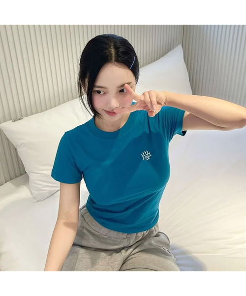muahmuah（ムーアムーア）の「スティッチロゴベーシックTシャツ[3色]（Tシャツ/カットソー・レディース・ブラック/カーキ/ブルー/ネイビー/ホワイト/ピンク・FREE）」の5枚目の写真