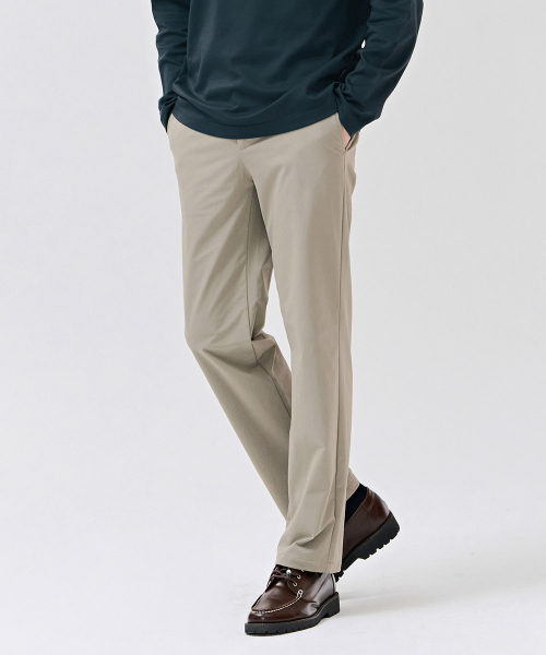CHASECULT(チェイスカルト)の「男性ストレートストレッチパンツ-DERK2213B0X(スラックス・メンズ・Beige・70/76/82/86)」の2枚目の写真