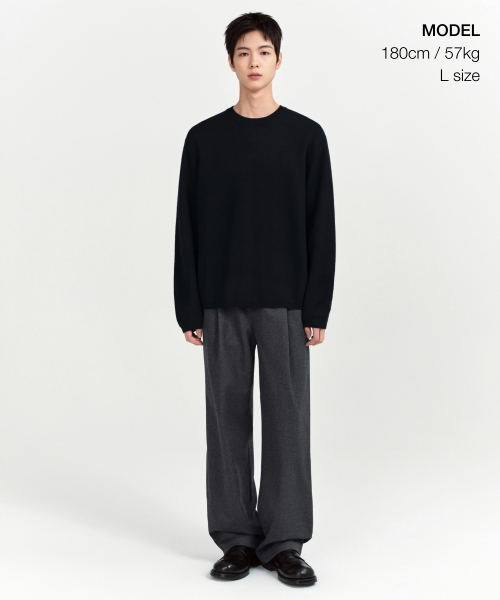 MUSINSA STANDARD（ムシンサスタンダード）の「ミニマルクルーネックニット[ブラック]（ニット/セーター・メンズ・その他・XX-LARGE/SMALL/MEDIUM/LARGE/X-LARGE）」の2枚目の写真