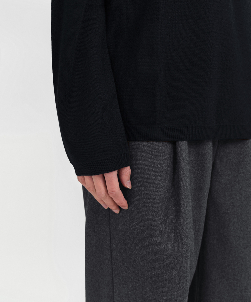 MUSINSA STANDARD（ムシンサスタンダード）の「ミニマルクルーネックニット[ブラック]（ニット/セーター・メンズ・その他・XX-LARGE/SMALL/MEDIUM/LARGE/X-LARGE）」の6枚目の写真