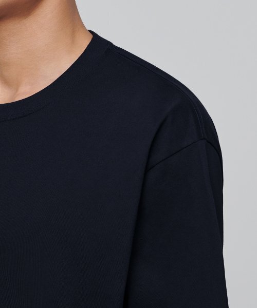 MUSINSA STANDARD（ムシンサスタンダード）の「ヘビーウェイトリラックスクルーネックTシャツ[ネイビー]（Tシャツ/カットソー・メンズ・その他・SMALL/MEDIUM/LARGE/XX-LARGE/X-LARGE）」の6枚目の写真