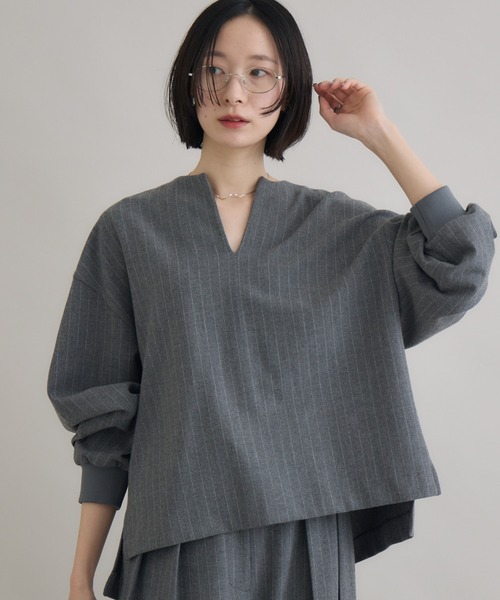 Paradise Picnic（パラダイスピクニック）の「Dignite Collier ソフト起毛ストレッチプルオーバー（シャツ/ブラウス・レディース・チャコールグレー/ブラック・FREE）」の2枚目の写真