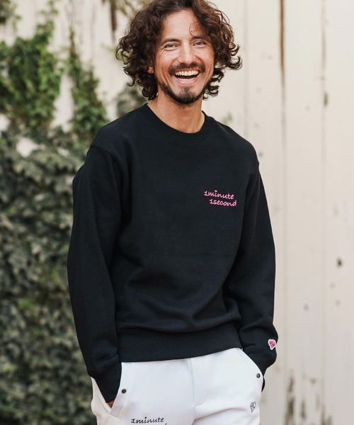 1minute 1second(ワンミニットワンセカンド)の「msw1816-12oz heavy weight sweatshirt with heart patch トレーナー(1M26H220)(スウェット・メンズ・ブラック/ブラック×ピンク/ホワイト・S/M/L/XL)」の2枚目の写真