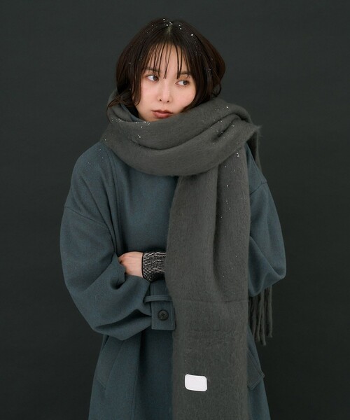UNITED TOKYO(ユナイテッドトウキョウ)の「【残りわずか!】マフラー|オフィスカジュアル/通勤/冬服(マフラー・レディース・ダークグレー/アイボリー/グレー・FREE)」の5枚目の写真
