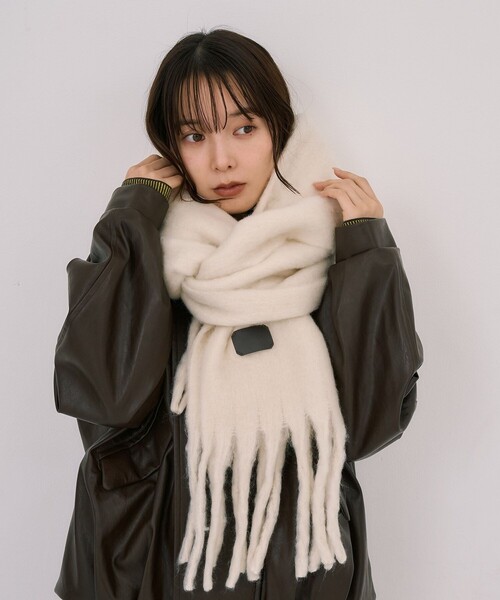 UNITED TOKYO(ユナイテッドトウキョウ)の「【残りわずか!】マフラー|オフィスカジュアル/通勤/冬服(マフラー・レディース・ダークグレー/アイボリー/グレー・FREE)」の9枚目の写真