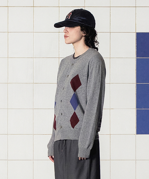 UNALLOYED(アナロイド)の「アーガイルストライプカーディガン / グレー(カーディガン/ボレロ・メンズ・その他・MEDIUM/LARGE)」の2枚目の写真