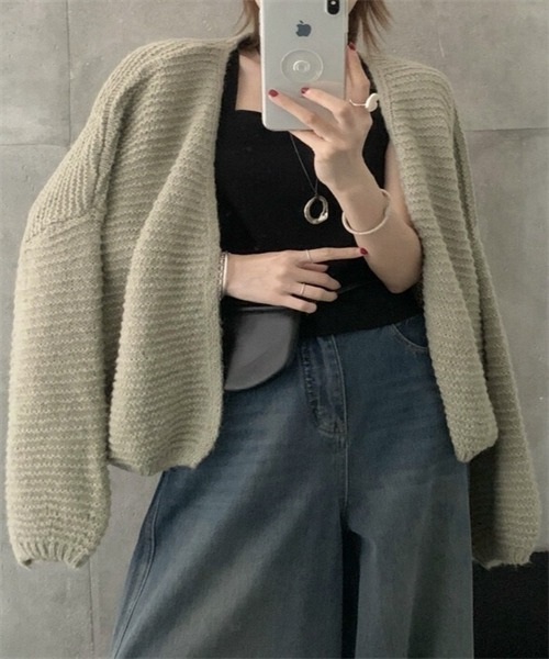 FREE STYLISTS(フリー スタイリスト)の「ボタンなしニットカーディガン(カーディガン/ボレロ・レディース・ピンク/イエロー/グリーン/チャコールグレー/ライトグレー/ダークブラウン/ベージュ/モカ/ダークブルー・FREE)」の4枚目の写真