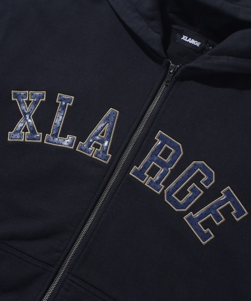 XLARGE（エクストララージ）の「PERFORATED LEATHER LOGO ZIP UP HOODED SWEATSHIRT（パーカー・メンズ・ブラック/アッシュ/バーガンディー・S/M/L/XL）」の11枚目の写真