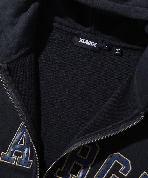 XLARGE（エクストララージ）の「PERFORATED LEATHER LOGO ZIP UP HOODED SWEATSHIRT（パーカー・メンズ・ブラック/アッシュ/バーガンディー・S/M/L/XL）」の14枚目の写真