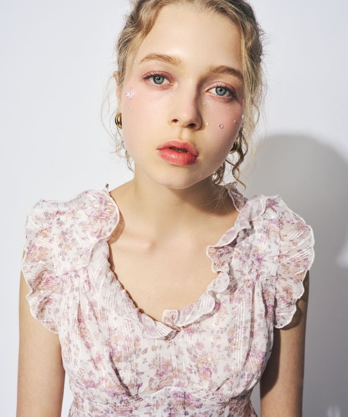 ME COUTURE(ミークチュール)の「フルールラメシフォンフリルブラウス(シャツ/ブラウス・レディース・イエロー/ピンク・FREE)」の3枚目の写真