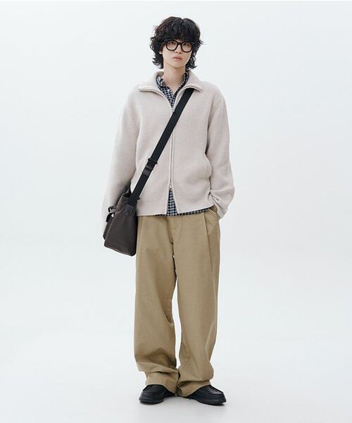 FABREGAT(ファブレガ)の「アロンウールジップアップニット (4COLOR)(ニット/セーター・メンズ・オートミール/チャコール/アイボリー/ブラック・2/3)」の8枚目の写真