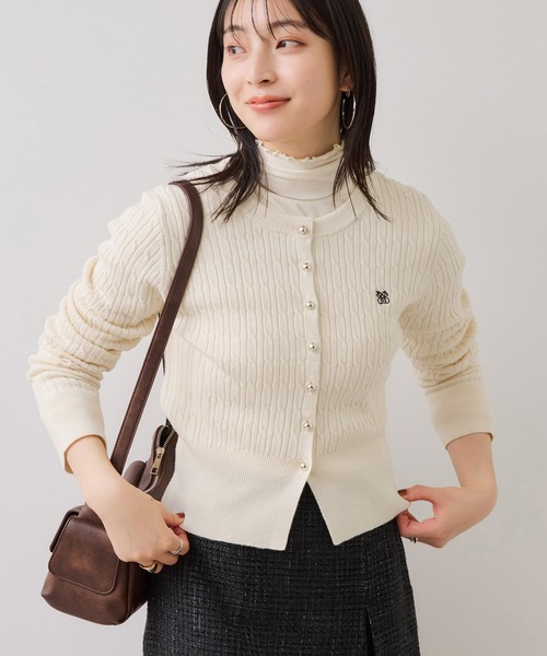 VIS（ビス）の「ケーブルコンパクトカーディガン（カーディガン/ボレロ・レディース・ダークブラウン/ネイビー/キナリ/ピンク・FREE）」の6枚目の写真