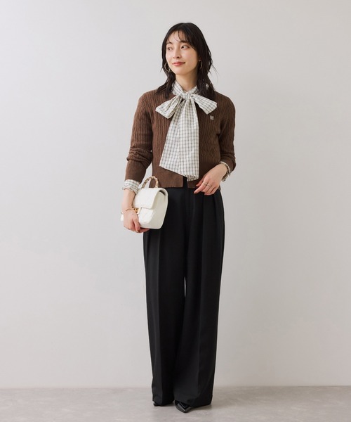 VIS（ビス）の「ケーブルコンパクトカーディガン（カーディガン/ボレロ・レディース・ダークブラウン/ネイビー/キナリ/ピンク・FREE）」の20枚目の写真