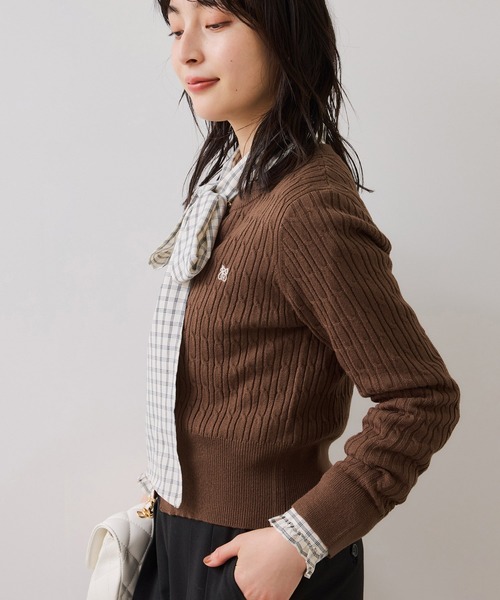 VIS（ビス）の「ケーブルコンパクトカーディガン（カーディガン/ボレロ・レディース・ダークブラウン/ネイビー/キナリ/ピンク・FREE）」の22枚目の写真