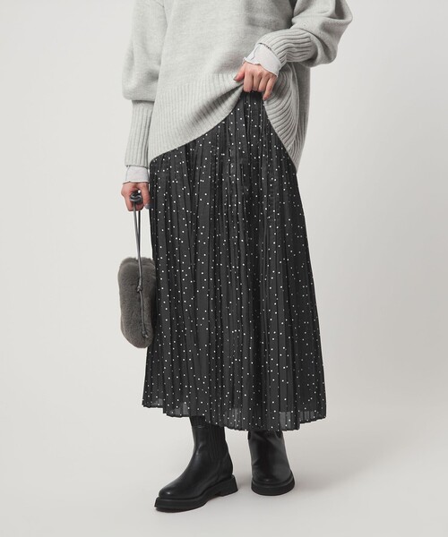 green label relaxing（グリーンレーベルリラクシング）の「シャイニー プリーツ スカート（スカート・レディース・オフホワイト/ネイビー/その他1・FREE）」の4枚目の写真