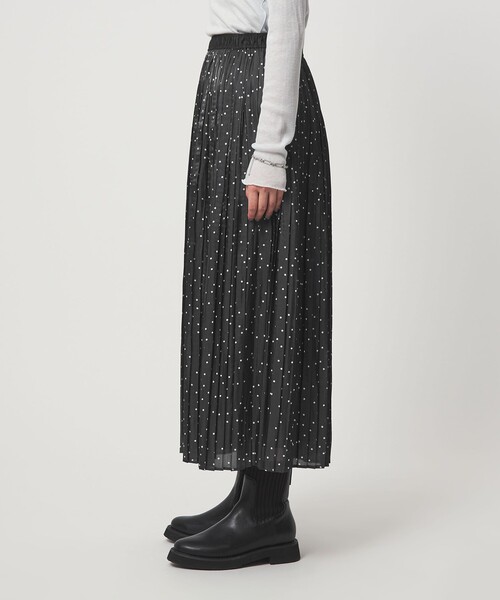 green label relaxing（グリーンレーベルリラクシング）の「シャイニー プリーツ スカート（スカート・レディース・オフホワイト/ネイビー/その他1・FREE）」の14枚目の写真