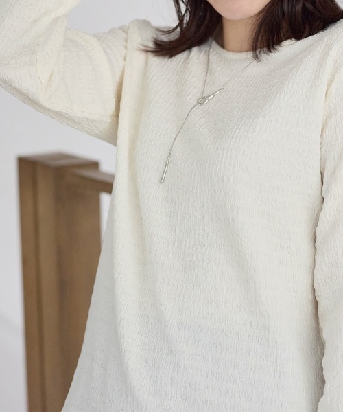 Viola e Viola(ヴィオラエヴィオラ)の「立体ジャカードシンプルロンT(Tシャツ/カットソー・レディース・イエロー/アイボリー/ブラック・M/L/LL/3L)」の20枚目の写真